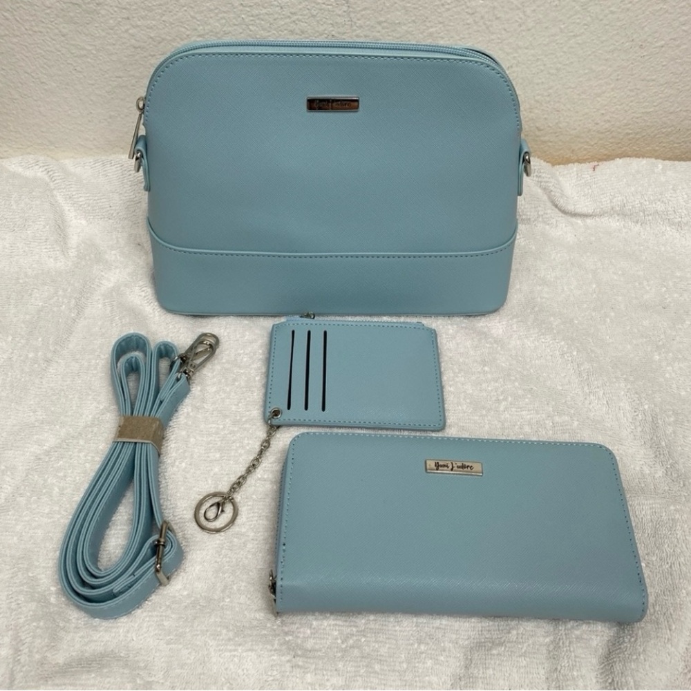 NWOT New Yani J'adore Women's Sky Blue Faux Leather Crossbody + Zip Card Wallet